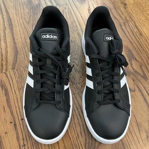 Adidas Men’s Cloudfoam Advantage Sneakers